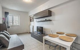 Viareggio Modern Apartment With Wifi!